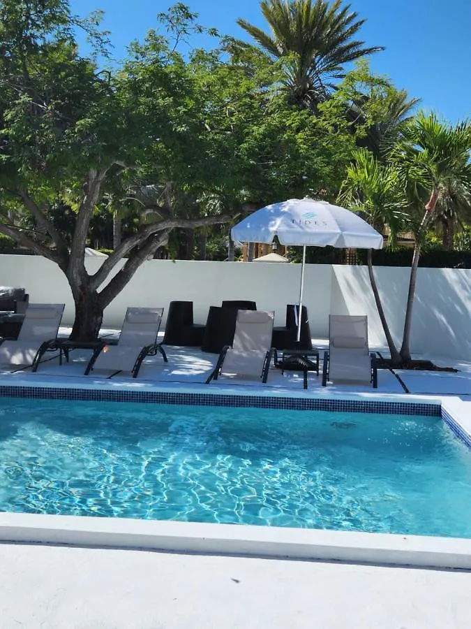 The Tides, Grace Bay Hotel The Bight Settlements 3*,